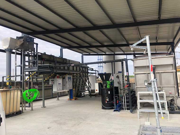 Instalaciones para tratamiento de aguas industriales en empresa aceitera